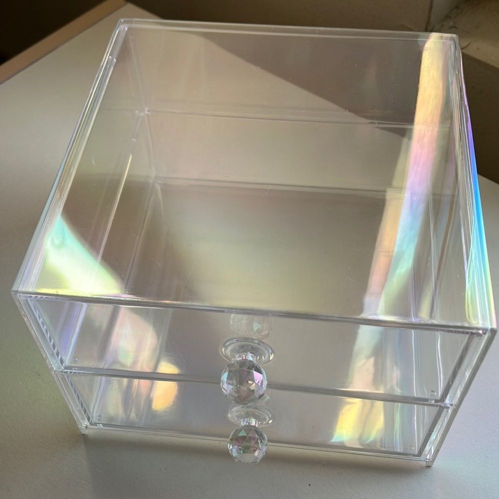 Crystal Clear Acrylic Storage Box - Picture 1 of 3